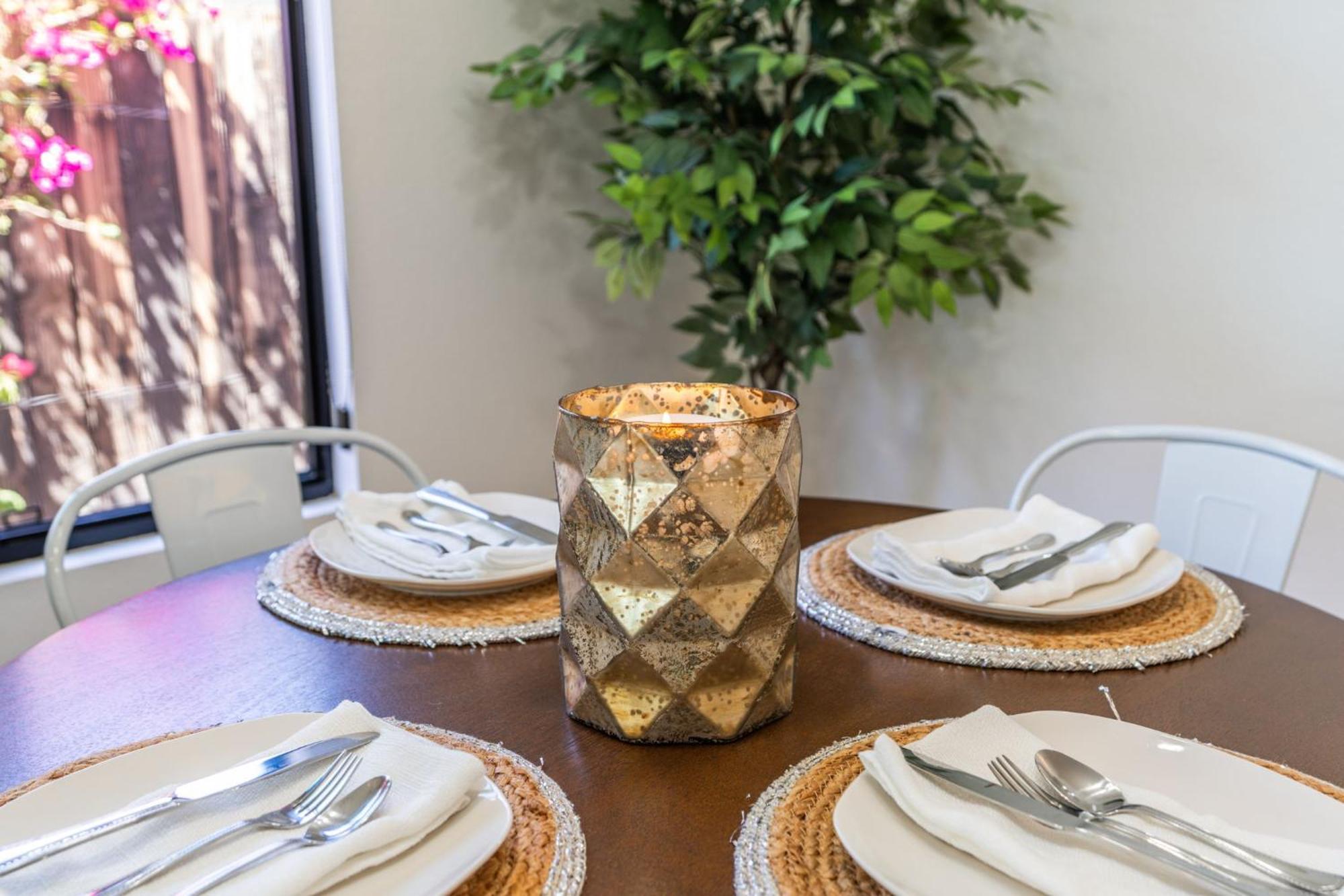 La Quinta Cove Oasis - Pool,Spa,Hiking,Tennis,Golf,Stagecoach And Coachella! Bagian luar foto